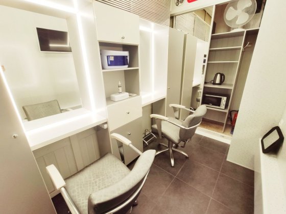 Оренда  салону  перукарні або робочого місця перукаря 15 або 30 змін.