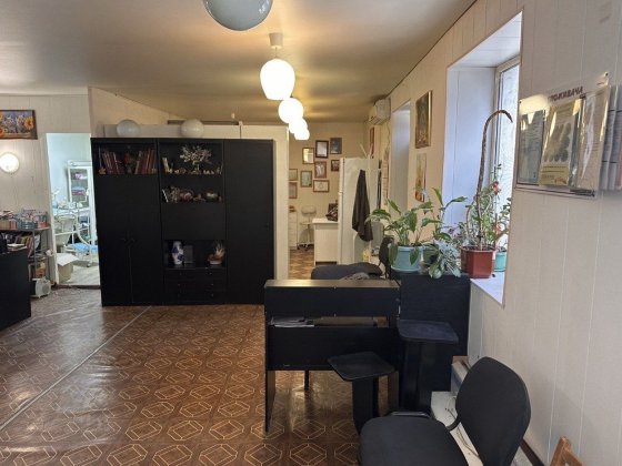 Сдам помещение 87 КВ м на победе Запоріжжя