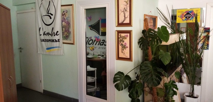 Здаю кабінет 8,5м. (внутрішній). Центр, на проспекті, 1 поверх - фото 1