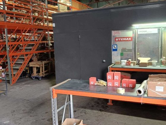 Сдается помещение под склад 330 кв пр. берег Дніпро