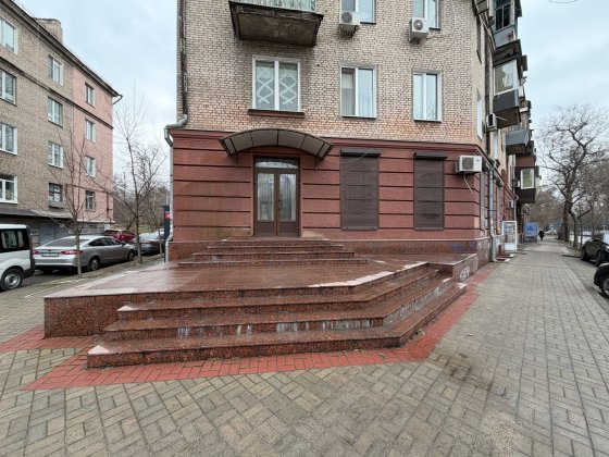 Офіс з окремим входом у центрі міста Запоріжжя