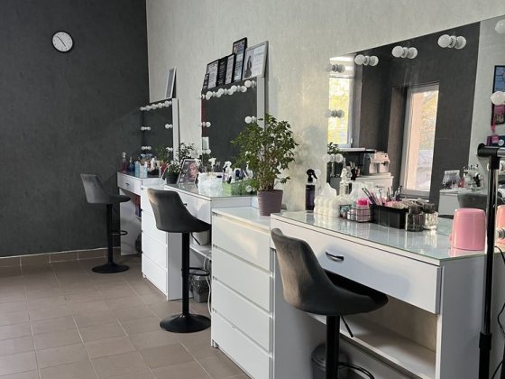Оренда робочого місця для бровиста та візажиста Вінниця