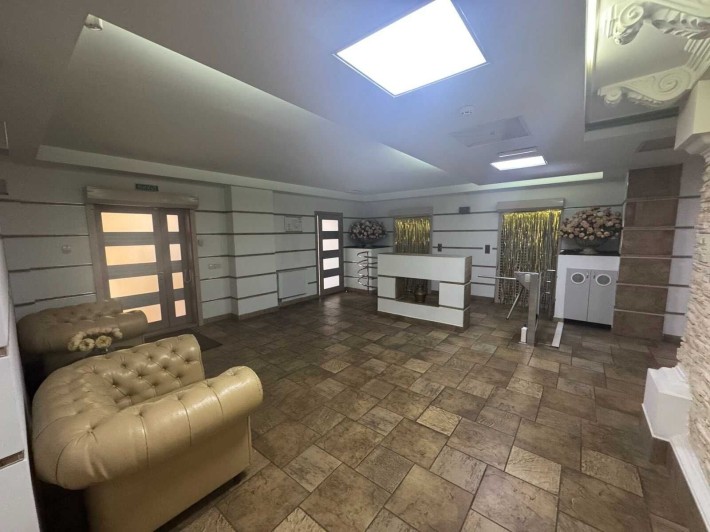 Оренда офісного приміщення на Слов'янці - фото 1