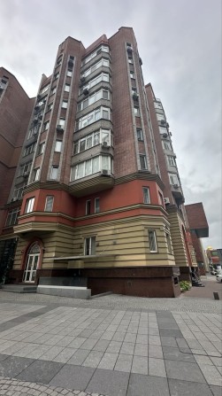 Здам приміщення в центрі , 342 м2, є генератор - фото 1