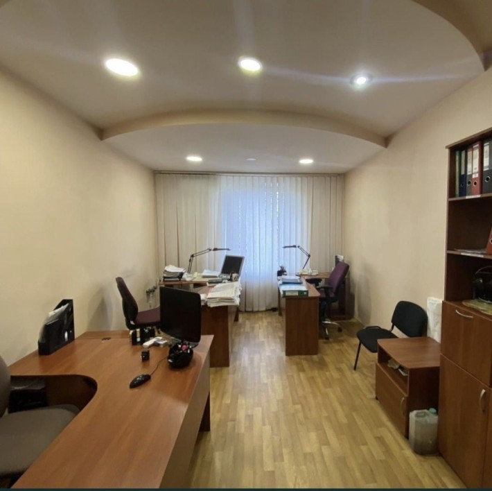 Склад офіс приміщення в центрі міста - фото 1