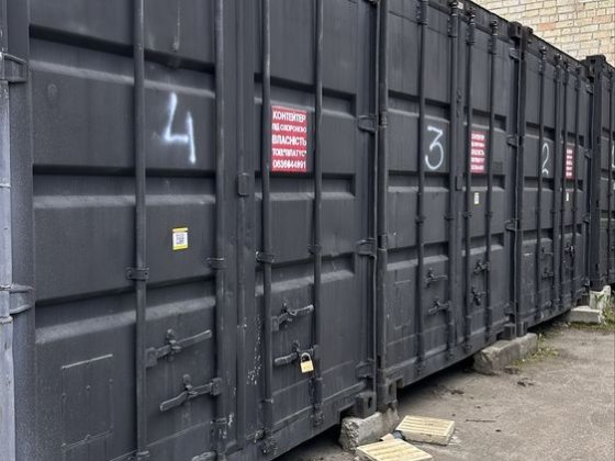 Контейнери та бокси під склад в оренду. Київ, Кирилівська