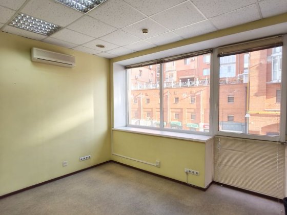 Оренда приміщення від 15  м кв з  ремонтом Південна, Катеринос. бул