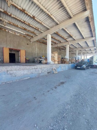 Сдам склад  900м2 на рампе. Левый берег - фото 1