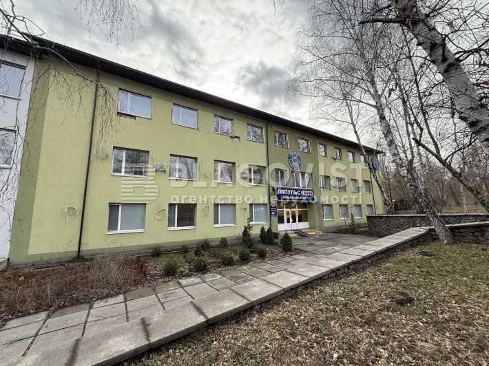 Оренда окремої будівлі  1100 м2 + підвал 345 м2, кабінетна с-ма - фото 1