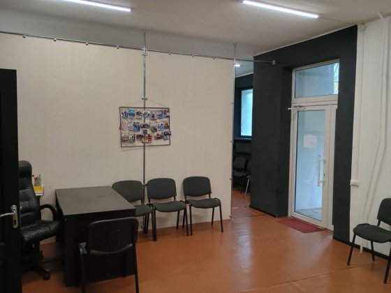 180 метров жилье , офис работа первый этаж Запоріжжя