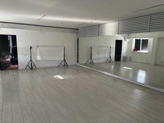 Оренда комерційного приміщення  , по вулиці Промислова 50 Б . Львов