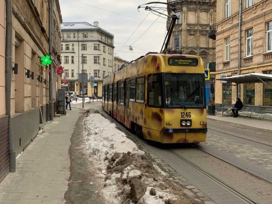 Оренда фасадного приміщення на початку вул. Богдана Хмельницького