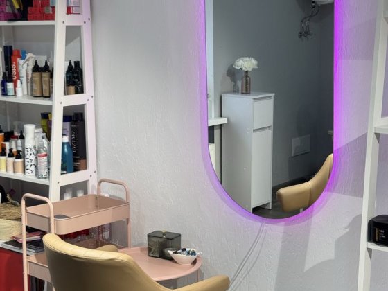 Оренда перукарського крісла Дніпро