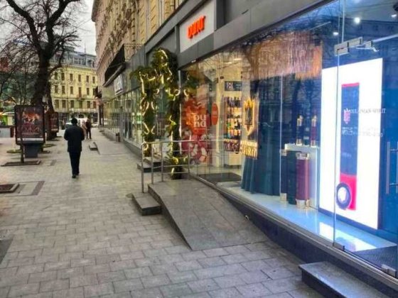 Оренда фасадного приміщення