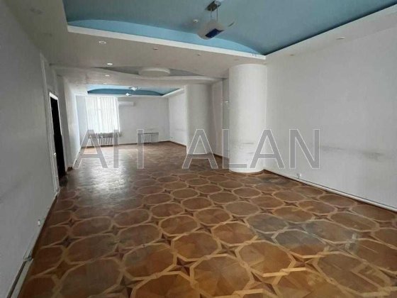 Здам офісне приміщення по Січових Стрільців. Лук'янівка