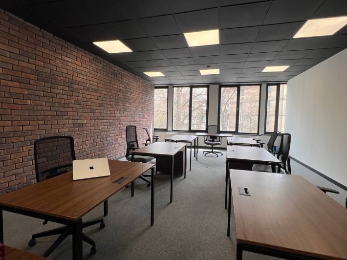 Оренда офісу 55,5 кв м. Солом'янський район. Без комісії. - фото 1