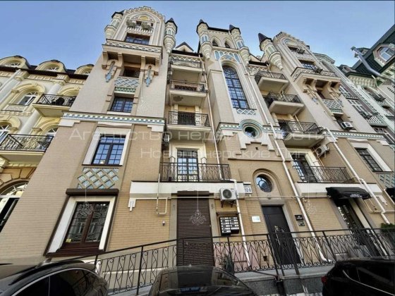 Оренда фасадного офісу 119м2 з окремим входом вул. Кожум'яцька, 12В Киев