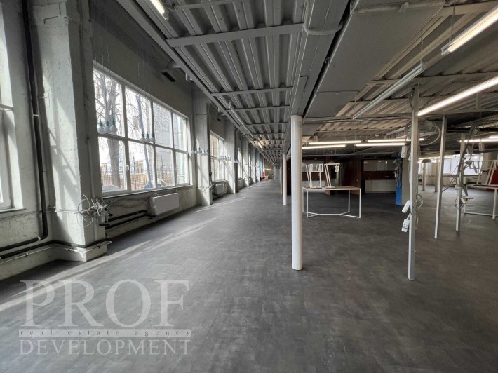 Сучасний LOFT з вільним плануванням (1700 м2) - фото 1