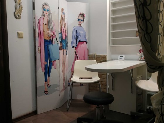 Оренда робочого місця майстра манікюру, за місяць. Ближній центр Львів