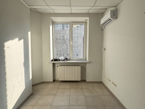 Оренда кабінету бʼюті напрям, офіс. Центр. Є світло та опалення Дніпро