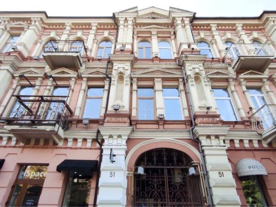 Здам офіс . Центр міста. Окремий вхід. Дніпро