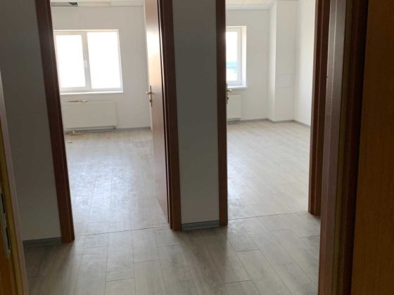 Оренда офісу 45м2 від власника,6 поверх, БЦ, М. Почайна Киев