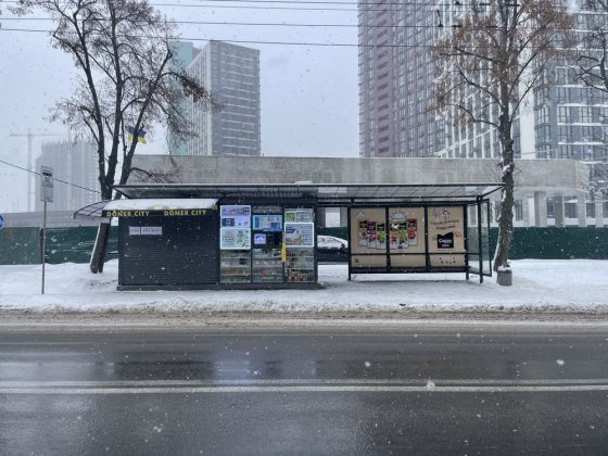 Терміново! Здам в оренду полов. зупинки 7м2 . Київ Некрасова 53