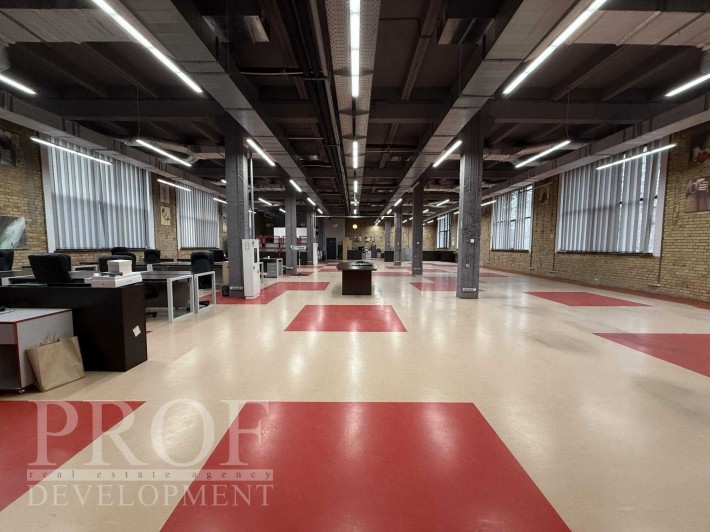 Бізнес центр классу В біля метро (565 м2) - фото 1