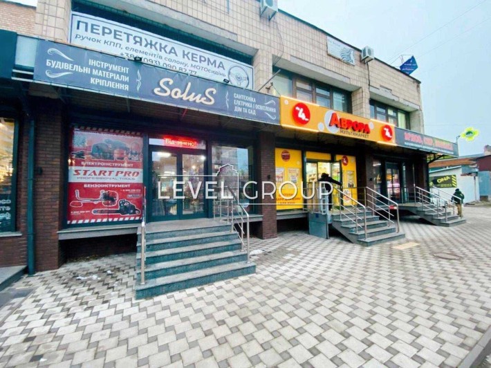 Оренда фасадного приміщення вул. Райдужна - фото 1