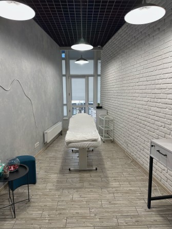 Здам кабінет з кушеткою в суб-оренду на 15 днів... - фото 1