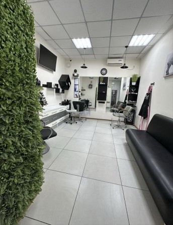 Сдам місто для перукаря и мастера маникюра - фото 1