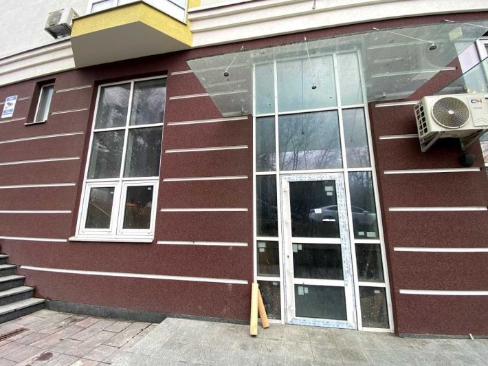 Без%! Оренда приміщення під магазин, салон вул.Герцена (351 кв.м.) - фото 1