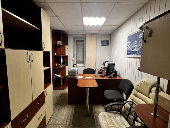 Оренда комерційного приміщення 180м2