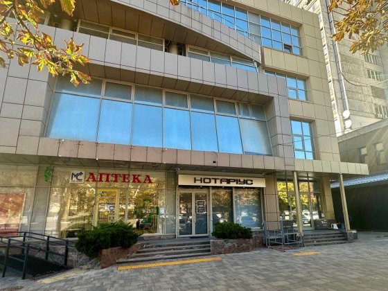 Оренда комерційного приміщення 260 м2 у центрі міста