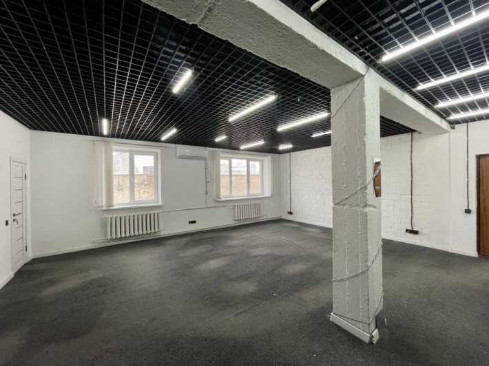 Оренда офісу приміщення в центрі 47м2 - фото 1