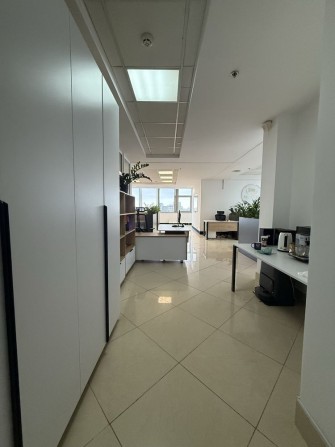 Здається в оренду офіс 108м на Чорновола - фото 1