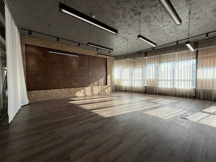 Сучасний офіс 207м.Світло завжди.Open space+каб.МебліПечерськ.БЕЗ% - фото 1