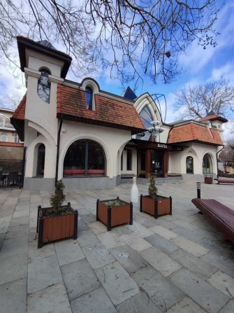 Сдается помещение! Центр города! Каштановый сквер! 580 кв.м - фото 1