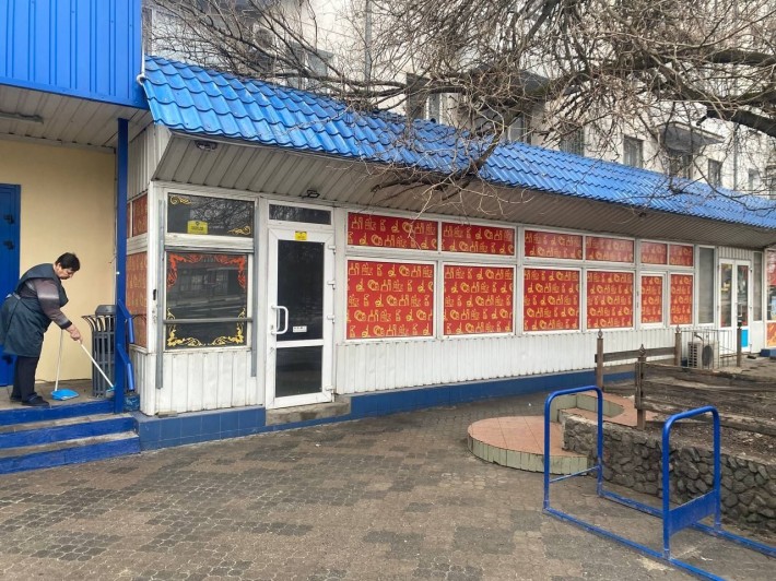 Аренда фасадного помещения 1КП возле АТБ 33м 1000грн - фото 1