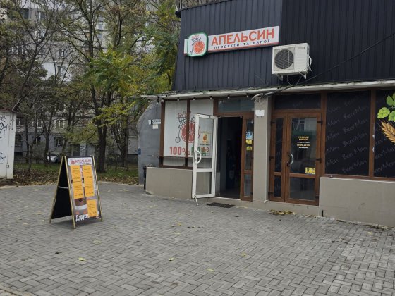 Аренда фасадного помещения 6я Слободская/Потемкинская 100м 1000грн