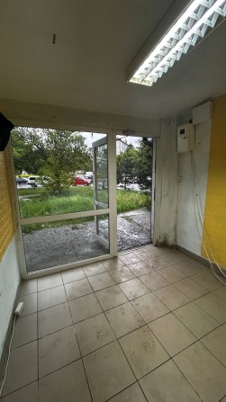 Оренда торг. площі 8 м.кв., в. Луганська - фото 1