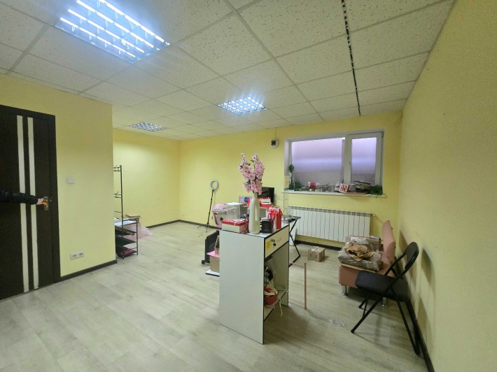 Оренда Навроцького. Приміщення в офісному центрі - фото 1