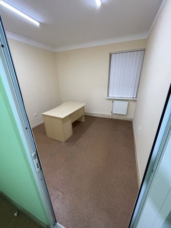 Офіс приміщення (ближній центр) 13,2м2 - фото 1