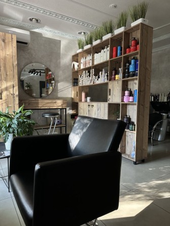 Оренда для бровіста/візажиста та перукаря - фото 1