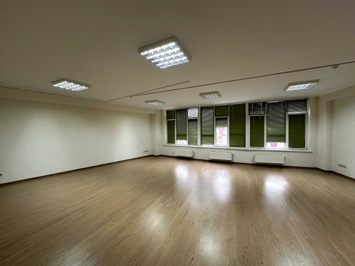 Приміщення з ремонтом в ЖК Перлина Кадетського Гаю/вул. Ернста 16В - фото 1