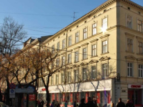 Оренда фасадного комерційного приміщення пл. Галицька Львов