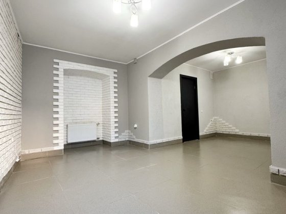 Фасад комерція центр комерційне приміщення Джерельна Львів