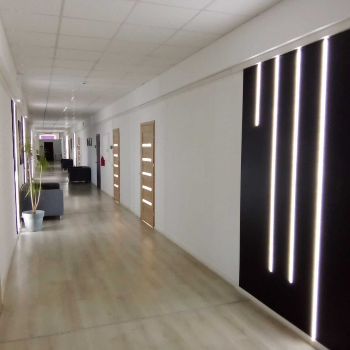 Оренда офісів різної площі офісні приміщення В Великого кабінетний тип - фото 1