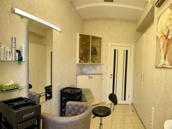 Сдам кабинеты в салоне красоты. Центр города ! Жуковского /Европейская