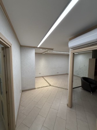 Офіс в оренду в центрі міста - фото 1